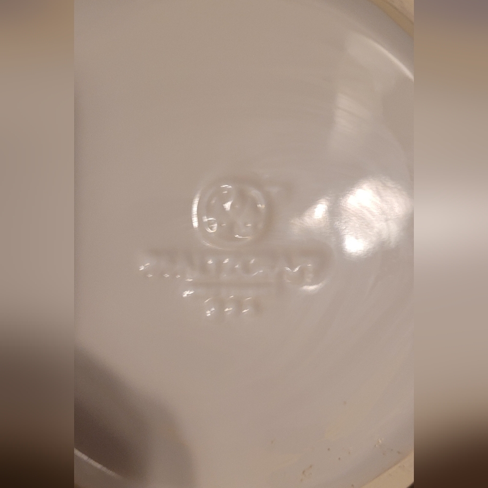 Pfaltzgraff "Heritage" White Coffee/ Teapot - Picture 10 of 15